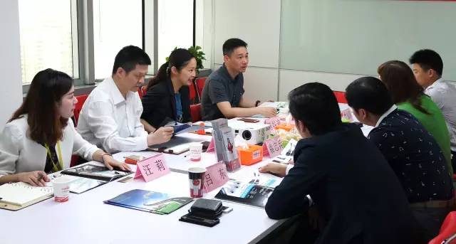 睿瑪科公司來訪東方龍商務(wù)，深入洽談世界級防水連接器產(chǎn)品的全國轉(zhuǎn)化與推廣