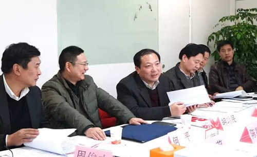 荊門市委常委、常務(wù)副市長(zhǎng)胡功民率隊(duì)赴上?？疾?，與我司簽訂委托招商引資戰(zhàn)略合作協(xié)議