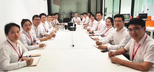 東方龍商務(wù)集團(tuán)舉行2020年度總結(jié)暨表彰大會(huì)，2021并肩奮進(jìn)開新局